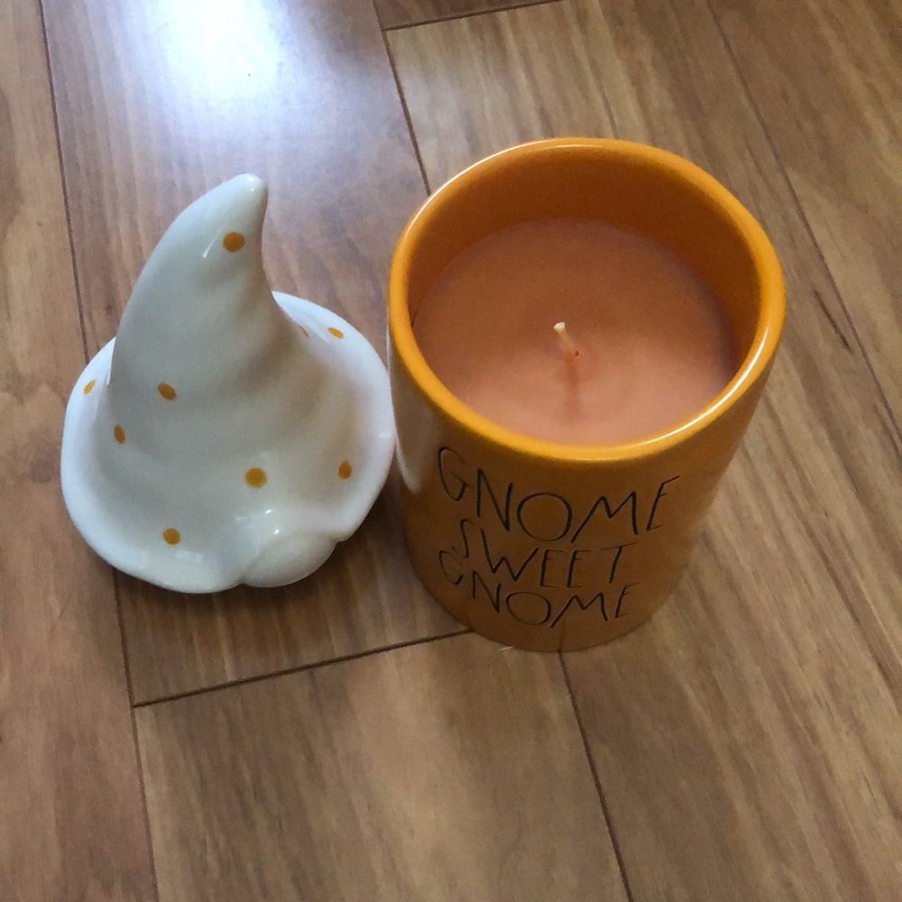 Rae Dunn gnome sweet gnome candle with hat - Picture 7 of 9